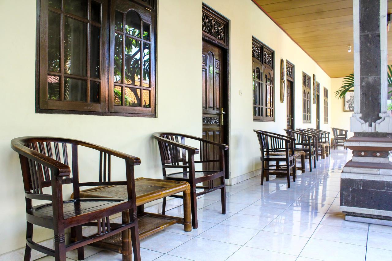 Lolo Beach Inn Legian Εξωτερικό φωτογραφία