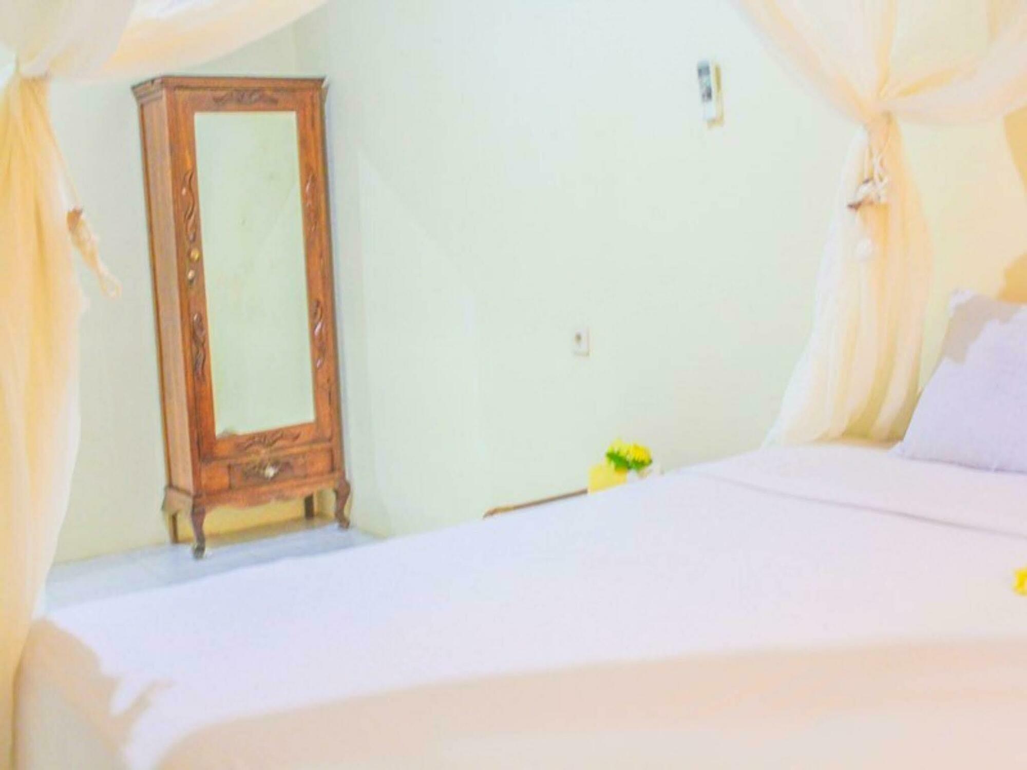 Lolo Beach Inn Legian Εξωτερικό φωτογραφία